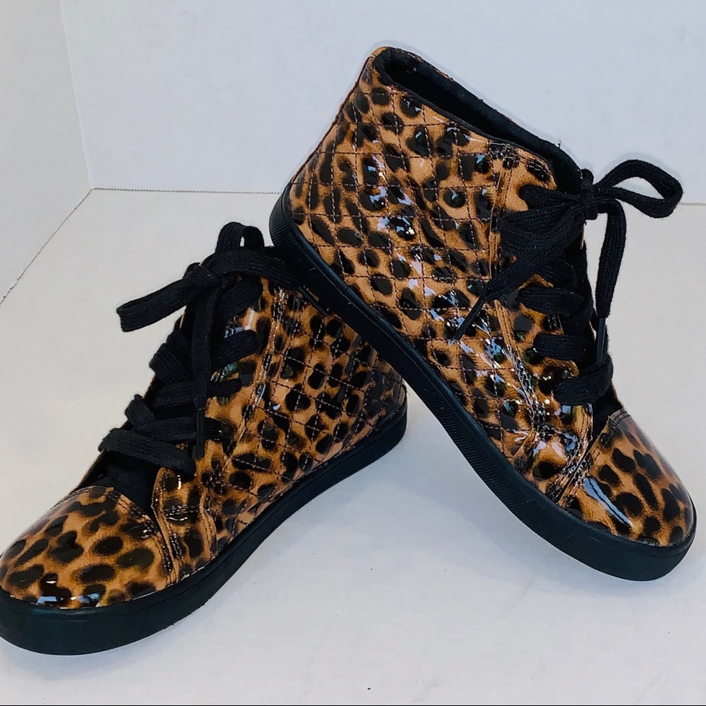 CHILDREN’S PLACE, NWOT Girls Sz 3 High-Top Sneaker